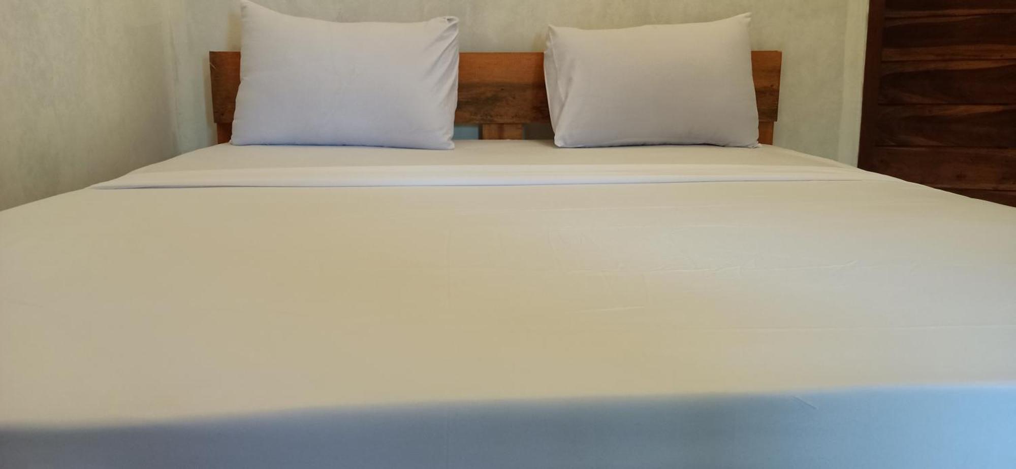 Bayan Exotic Homestay Сенару Екстер'єр фото