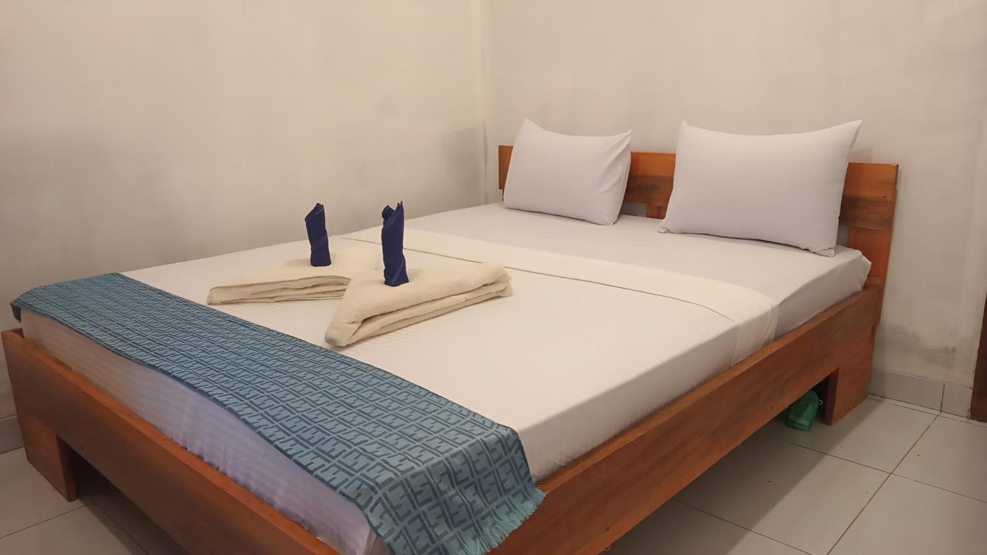 Bayan Exotic Homestay Сенару Екстер'єр фото