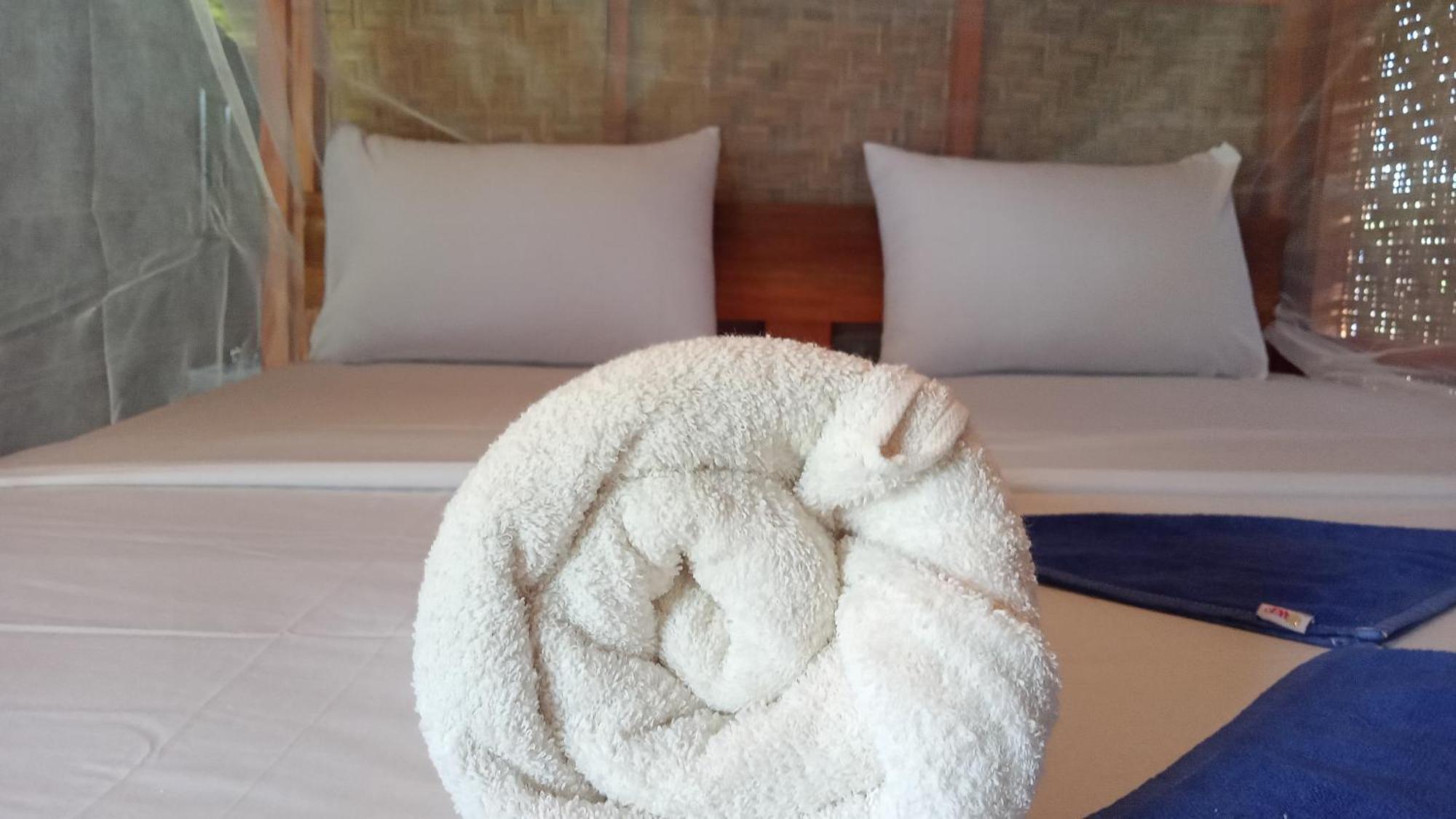 Bayan Exotic Homestay Сенару Екстер'єр фото