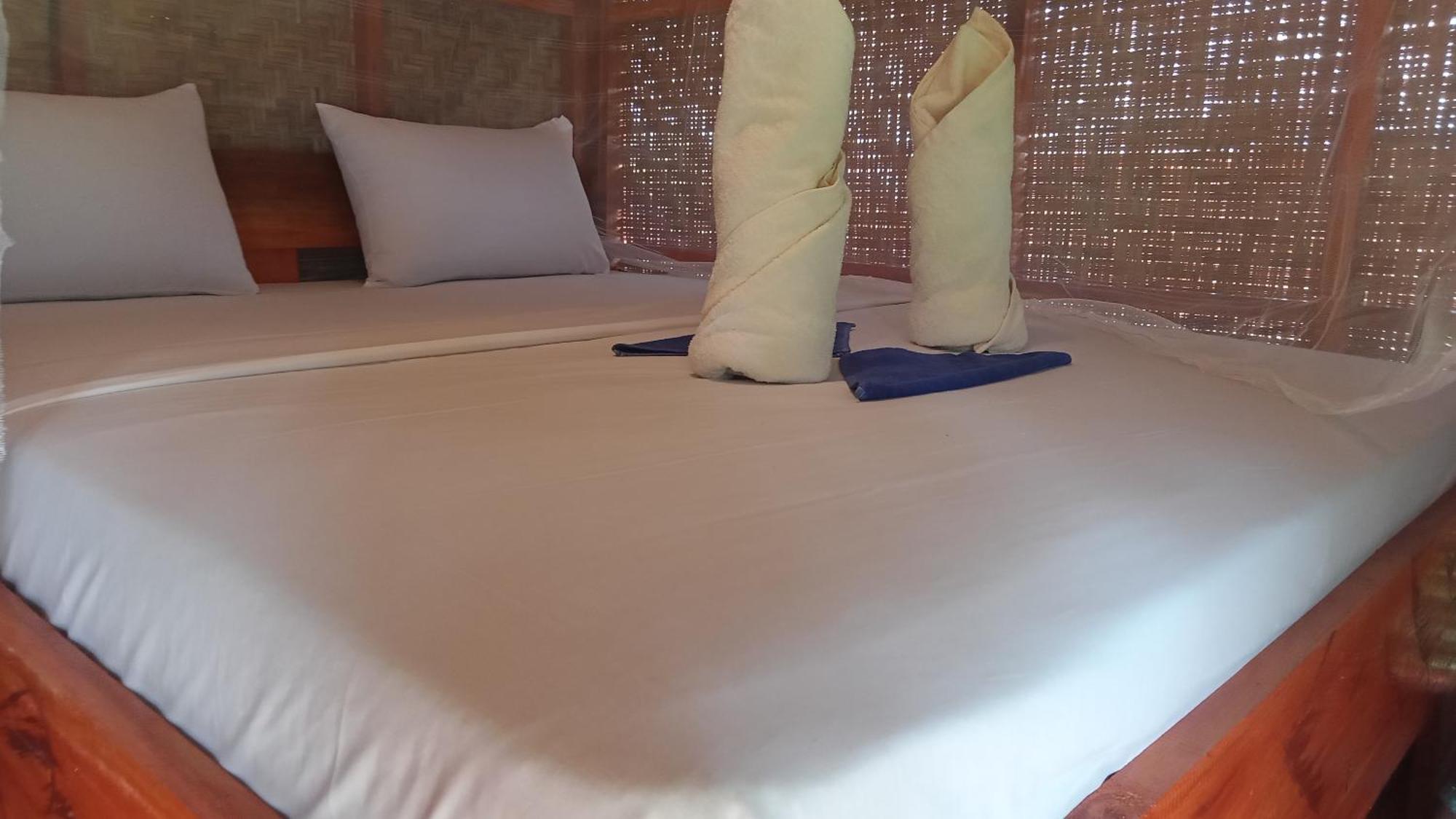 Bayan Exotic Homestay Сенару Екстер'єр фото